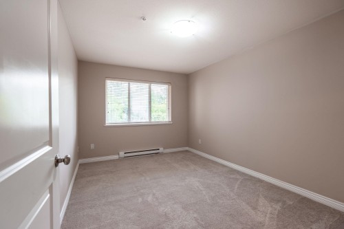 113-10289 133 Street, Surrey, BC 