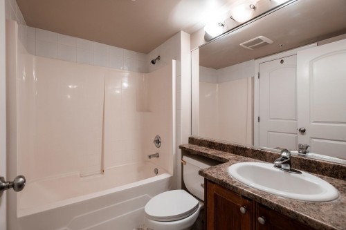 113-10289 133 Street, Surrey, BC 