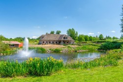 3044 240 Street  Langley, BC V2Z 1N3