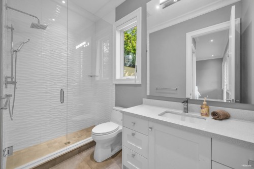 1349 Anderson Street, White Rock, BC 