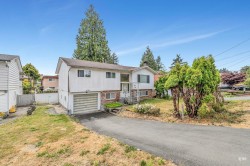 11786 86 Avenue  Delta, BC V4C 2X7
