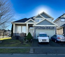 14496 74 Avenue  Surrey, BC V3S 0N1