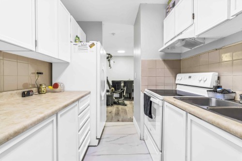 102-7155 134 Street  Surrey, BC V3W 4T1