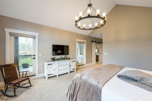 22801 8 Avenue, Langley, BC 