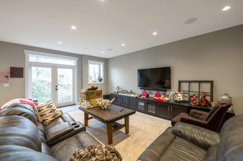 22801 8 Avenue, Langley, BC 