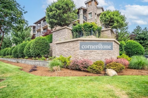 202-21009 56 Avenue  Langley, BC V3A 0C9