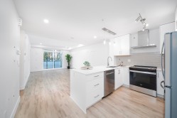 30-6328 King George Boulevard  Surrey, BC V3X 1E6