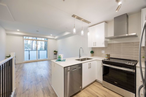 37-6328 King George Boulevard  Surrey, BC V3X 1E6