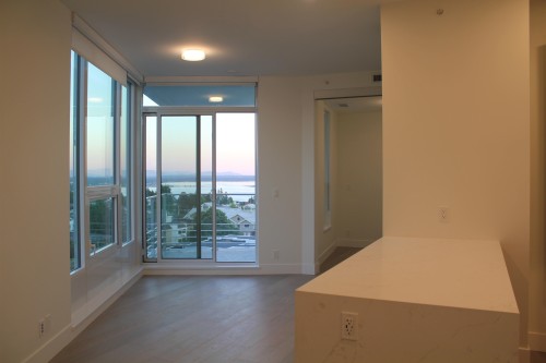 702-1342 Johnston Road, White Rock, BC 