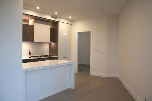 702-1342 Johnston Road, White Rock, BC 