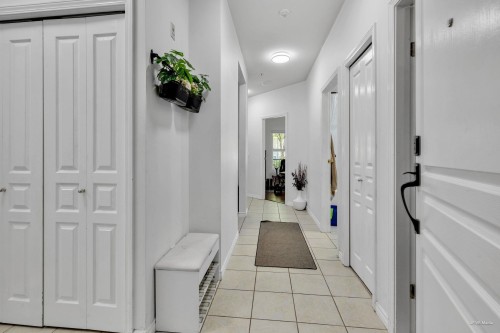 112-10320 156 Street, Surrey, BC 