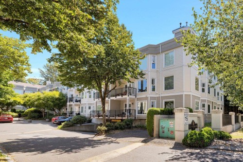 112-10320 156 Street, Surrey, BC 