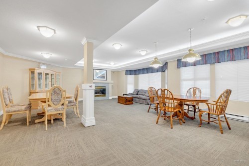 112-10320 156 Street, Surrey, BC 