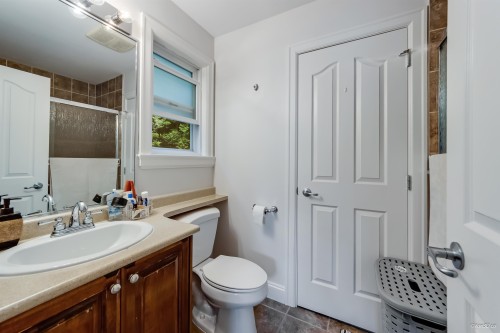 7506 143C Street, Surrey, BC 