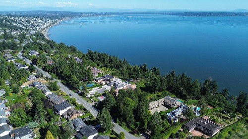 13752 Marine Drive, White Rock, BC 