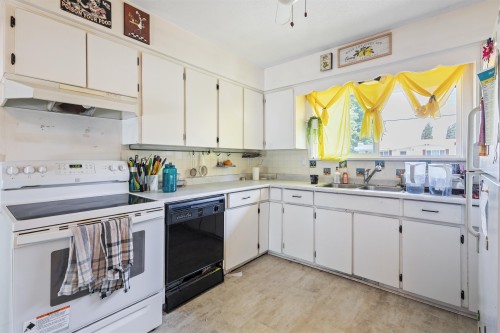 33232 Plaxton Crescent, Abbotsford, BC 