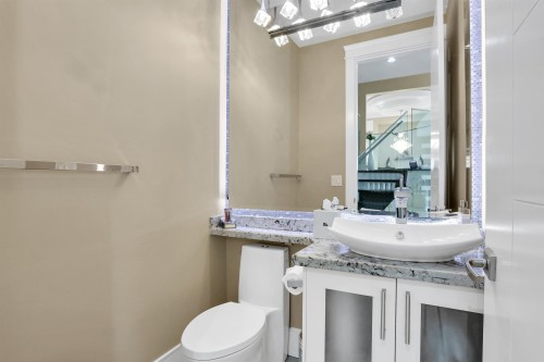 7677 117 Street, Delta, BC 