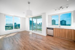 2309-13325 102a Avenue  Surrey, BC V3T 0J5