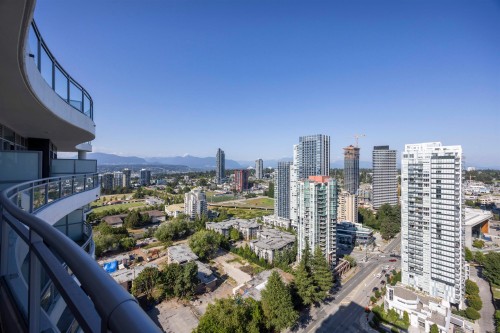 2605-13318 104 Avenue  Surrey, BC V3T 0R2