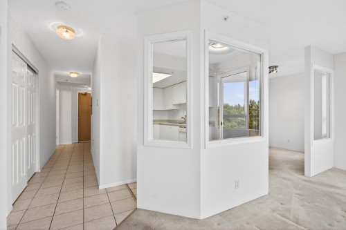 704-10082 148 Street, Surrey, BC 