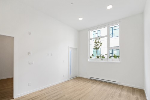 E101-10829 140 Street, Surrey, BC 