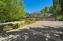 2738 169 Street  Surrey, BC V3Z 9W8