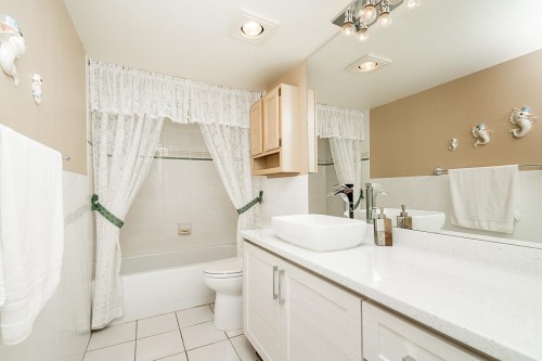 1402-11910 80 Avenue, Delta, BC 