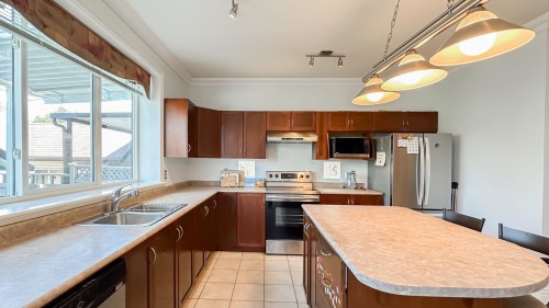 18509 67A Avenue, Surrey, BC 