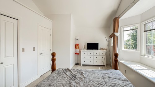 18509 67A Avenue, Surrey, BC 