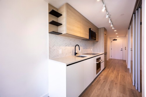 1509-13428 105 Avenue, Surrey, BC 