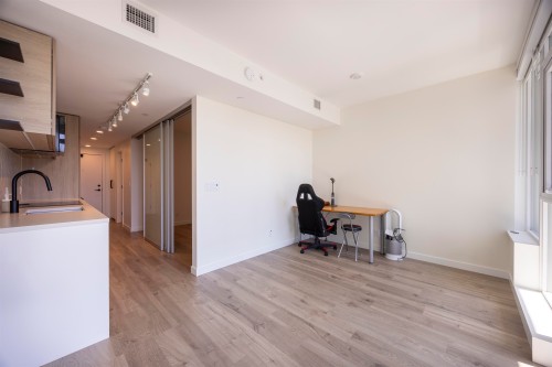 1509-13428 105 Avenue, Surrey, BC 