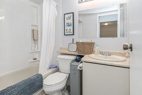 303-1341 George, Street, White Rock, BC 