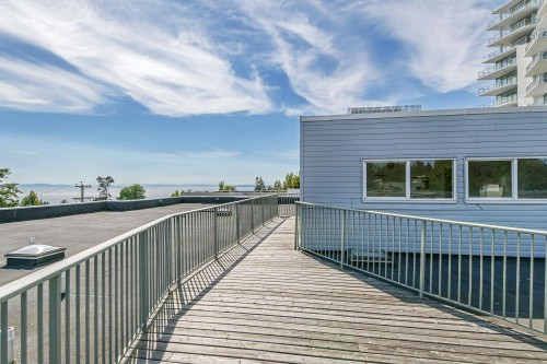 303-1341 George, Street, White Rock, BC 