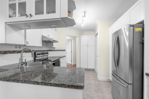 10-7250 122 Street, Surrey, BC 