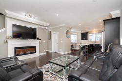 4-14285 64 Avenue  Surrey, BC V3W 1Z2