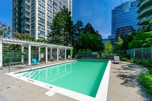 806-13353 108 Avenue, Surrey, BC 