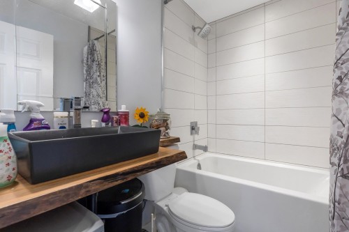 5262 209 Street, Langley, BC 