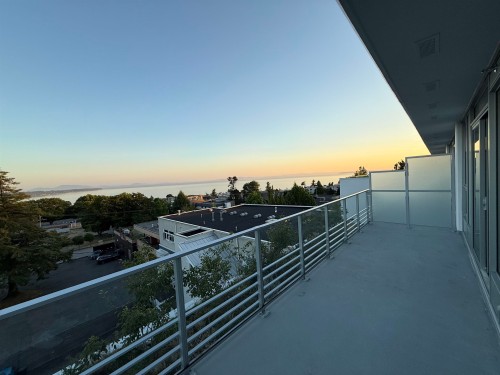 410-1342 Johnston Road  White Rock, BC V4B 3Z2