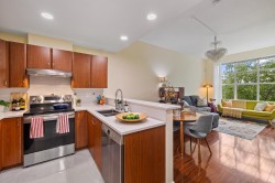 309-14885 105 Avenue  Surrey, BC V3R 2V6