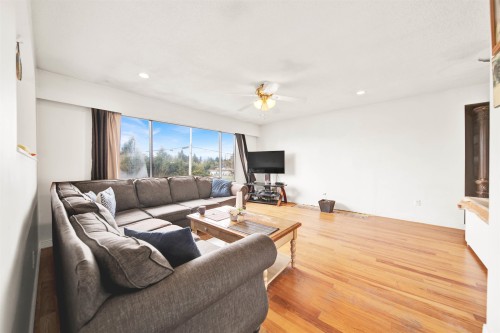 12234 99A Avenue, Surrey, BC 