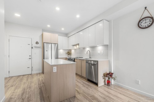 430-13968 Laurel Drive, Surrey, BC 