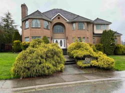 14527 30 Avenue Surrey, BC V4P 1P9