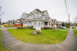 7811 148 Street  Surrey, BC V3S 3G1