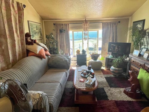 15156 Victoria Avenue, White Rock, BC 