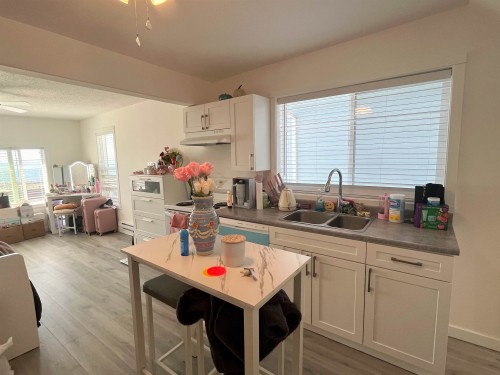 15156 Victoria Avenue, White Rock, BC 