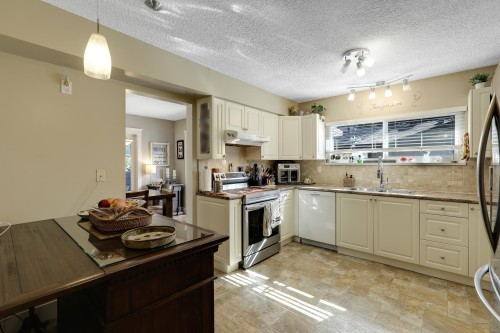 6306 195 Street, Surrey, BC 