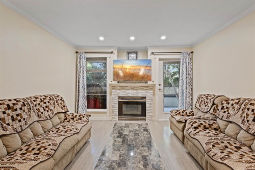 206-2526 Lakeview Crescent, Abbotsford, BC 