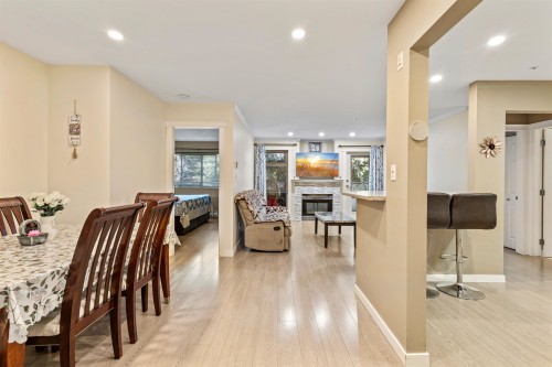 206-2526 Lakeview Crescent, Abbotsford, BC 