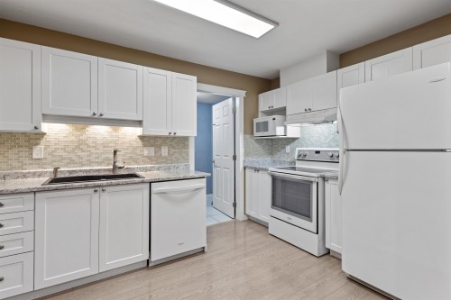 206-2526 Lakeview Crescent, Abbotsford, BC 