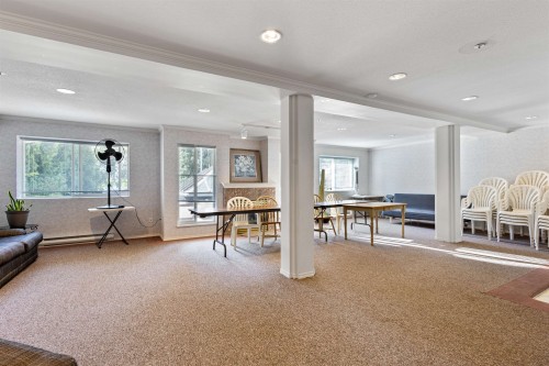 206-2526 Lakeview Crescent, Abbotsford, BC 